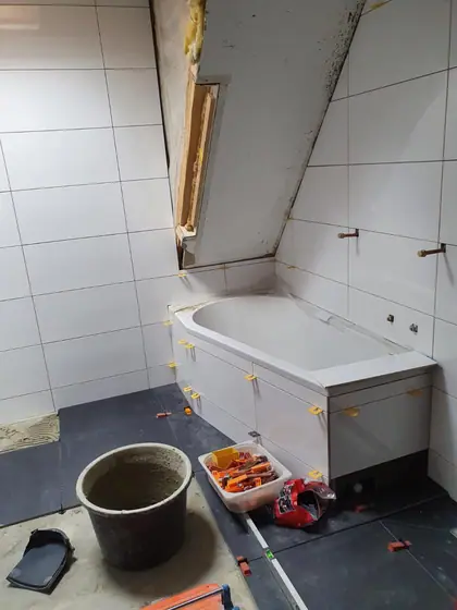 Badkamer renovatie 's Heerenbroek door Klusbedrijf Wajer, foto 3 van 7