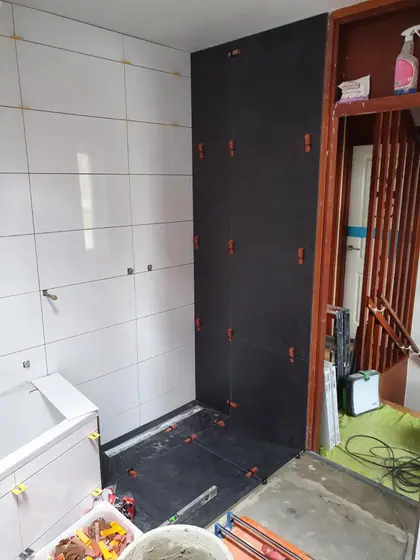 Badkamer renovatie 's Heerenbroek door Klusbedrijf Wajer, foto 4 van 7