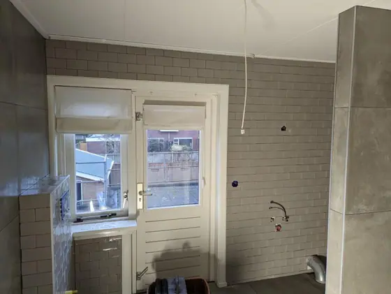 Van slaapkamer tot badkamer IJsselmuiden door Klusbedrijf Wajer, foto 6 van 7