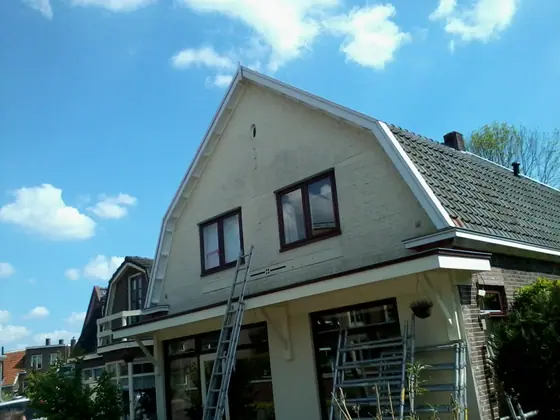 Vervangen goten en overstekken Beilen door Klusbedrijf Wajer, foto 3 van 4